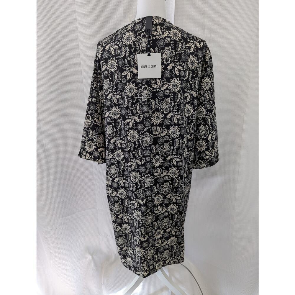 NWT! AGNES & DORA! BLACK & CREAM BOTANICAL/FLORAL KIMONO STYLE ROBE! SZ XSS - Picture 6 of 11
